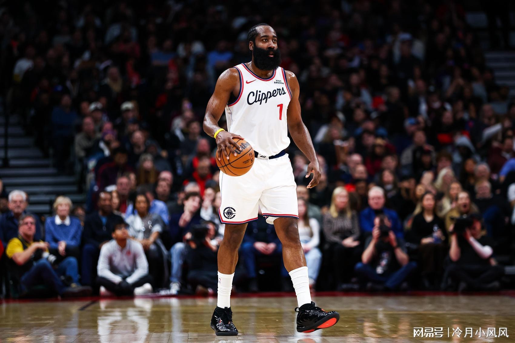 世界杯滚球玩法-快船惨败夜：哈登疲态尽显，悍将难堪大用，小卡令人担忧